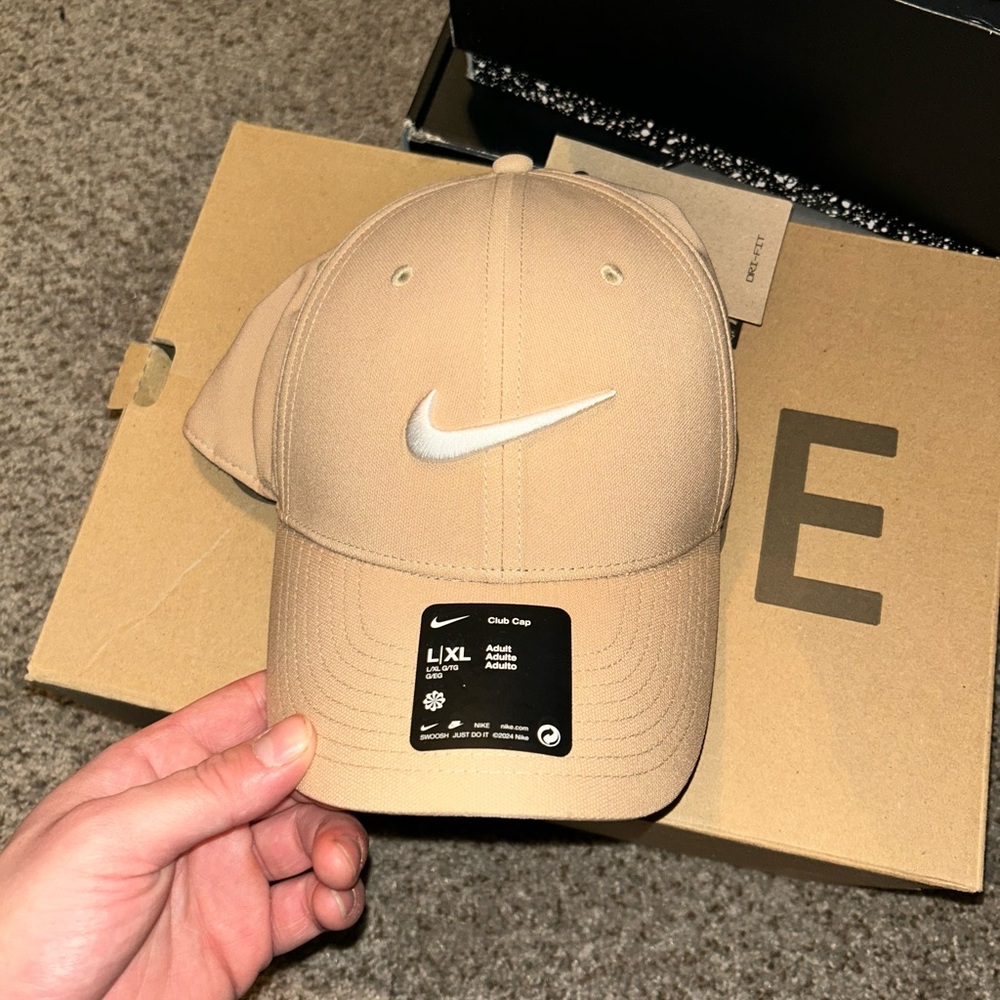 Nike Beige Club Cap